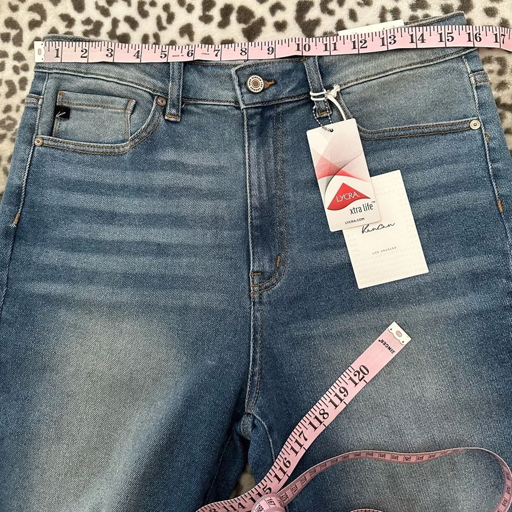 KanCan High Waisted Denim Jeans in Medium Stone Wash Size 30 Women’s